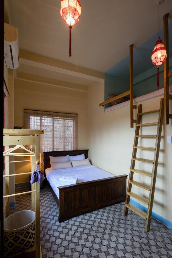 The Red House Bed and Breakfast Thành Pho Ho Chí Minh Esterno foto